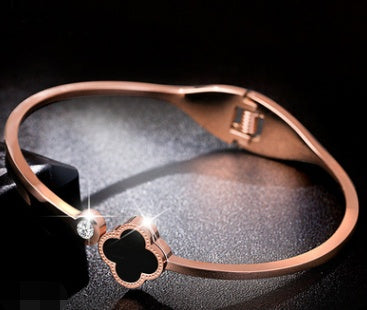 18K Rose Gold Four-Leaf Clover Bracelet for Women Struggling to find a stylish and meaningful accessory that complements your everyday outfits while symbolizing good luck?
