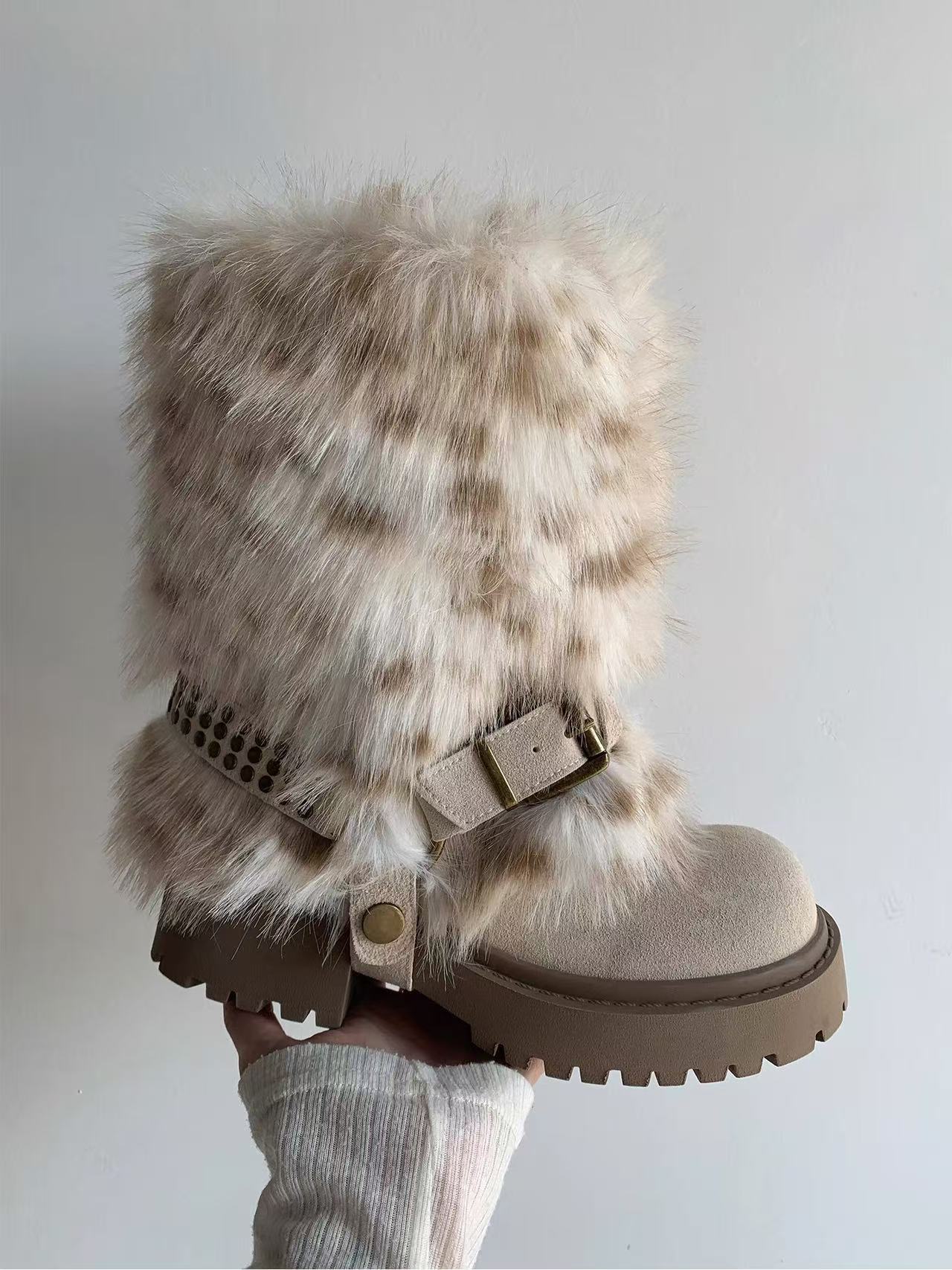Winter Warm Furry Anti-slip Snow Boots For Women Winter Warm Furry Anti-slip Snow Boots For Women Product information: Pattern: Color block splicing Inner material: Artificial short plush Color: Beige, brown, gray Shaft height: Mid-calf Processing method: