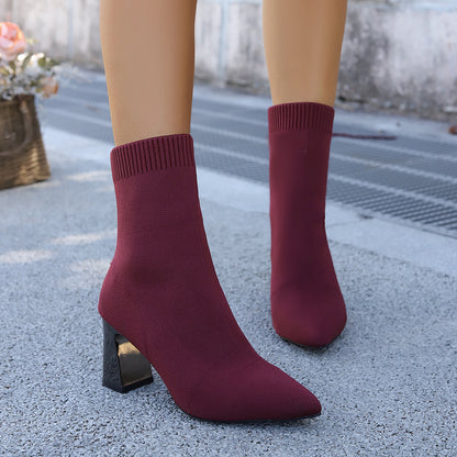Plus-size Slimming Fly-knit High-heel Fashion Boots Plus-size Slimming Fly-knit High-heel Fashion BootsProduct information: Pattern: Solid color Inner material: Cotton Color: Dark brown, black, wine red Heel height: High heel (6-8CM) Shaft height: Low sha