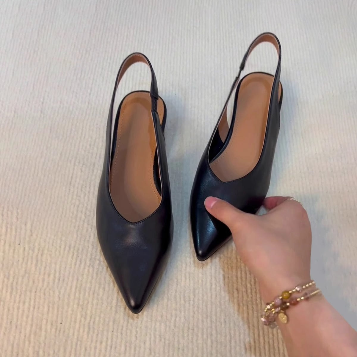 Womens Solid-Color Retro All-Match Pointed-Toe Sandals