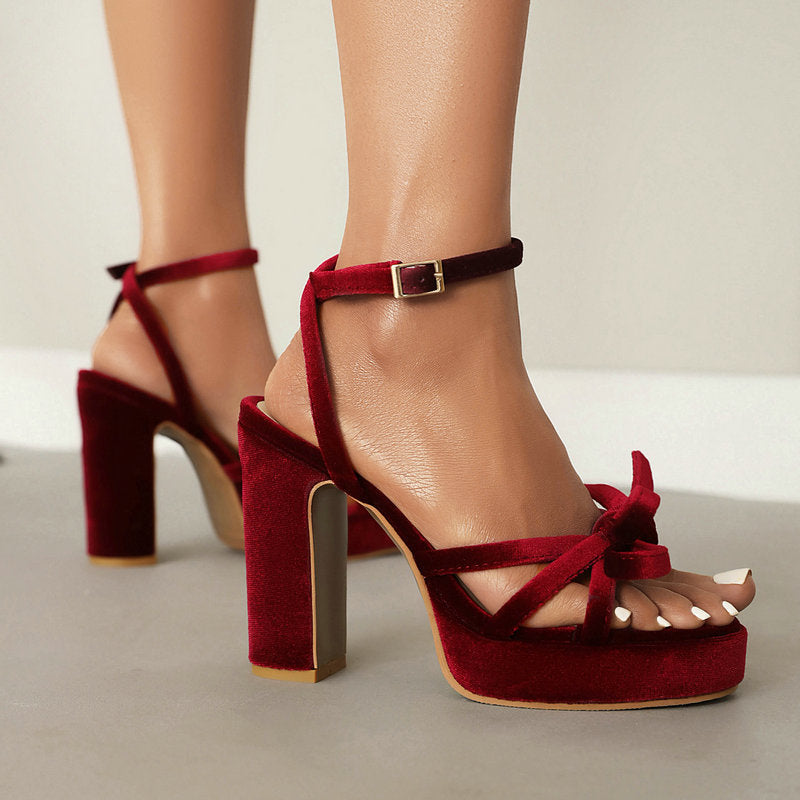 French-style Open-toe Block-heel Sandals With A Bow-cutout Strappy Design