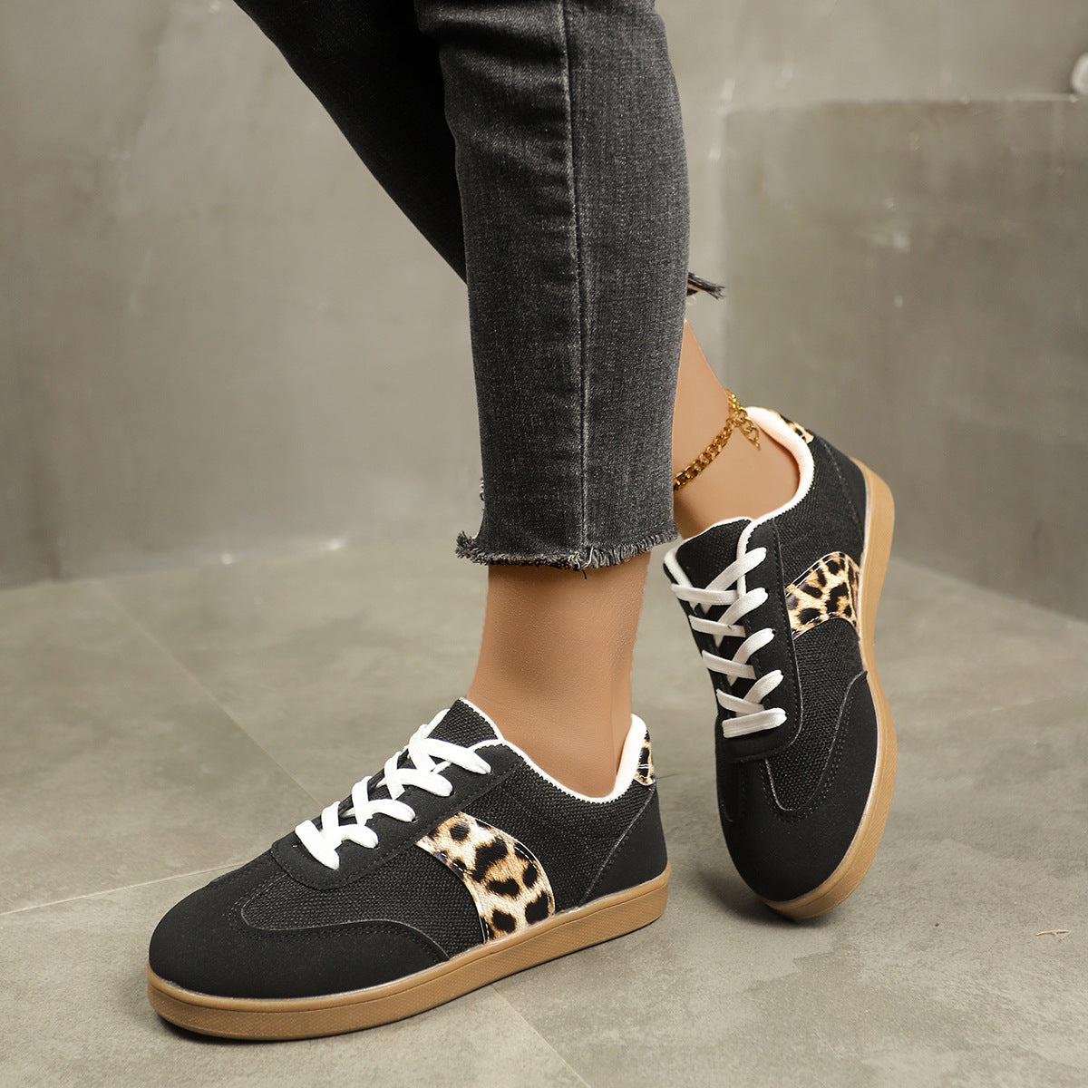 Round Toe Lace-up Vintage Leopard Print German Training Shoes Vintage Leopard Print Training Shoes – Round Toe Lace-up Vintage Leopard Print Training Shoes, Step out in style with . Round toe, lace-up design combines fashion and comfort for casual, sporty