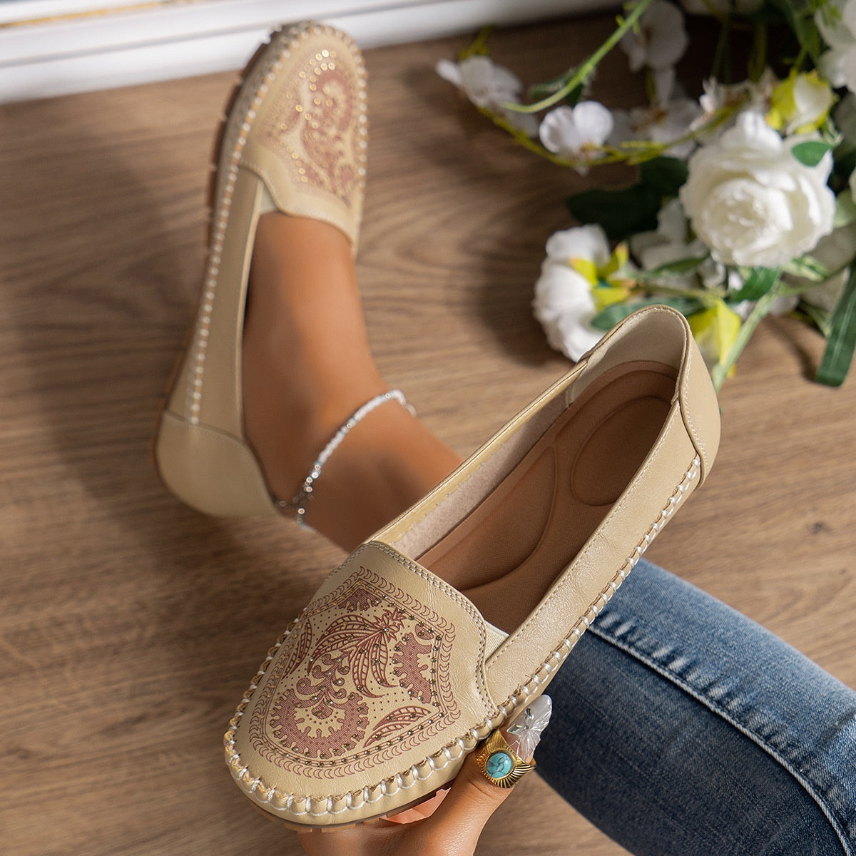 Retro Womens Flat Loafers In A Stylish Vintage Look