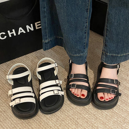 Trendy Flat Beach Shoes In An Enchanting Fairy-like Style