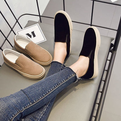 Women's Shoes Lightweight Non-slip Retro Loafers Slip-on Pumps Product information: Lining material: single lining/velvet lining Heel height: low heel (1-3CM) Heel shape: flat heel Sole material: rubber sole Style: lazy shoes Toe holder shape: round head