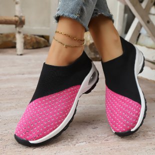 New Sports Shoes That Are Breathable And Keep Your Feet Cool