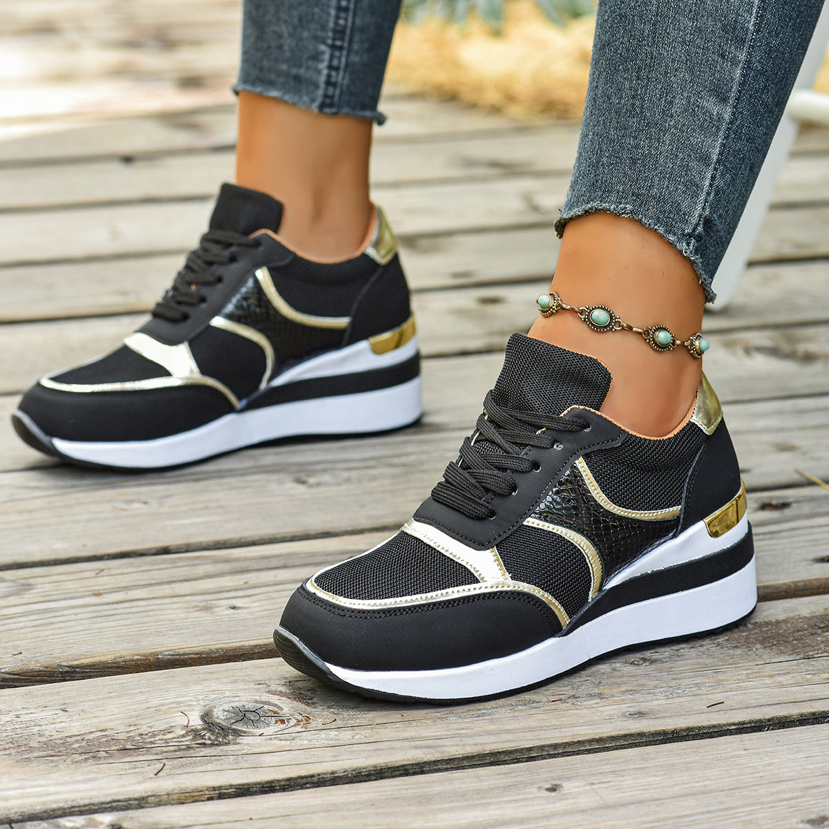 New Plus Size Casual Sneaker Women Product information: Color: black, blue, beige Heel height: mid heel (3-5CM) Size: 36, 37, 38, 39, 40, 41, 42, 43 Material: rubber, pu Function: increased, breathable, wear-resistant Style: Simple Packing list: A pair of