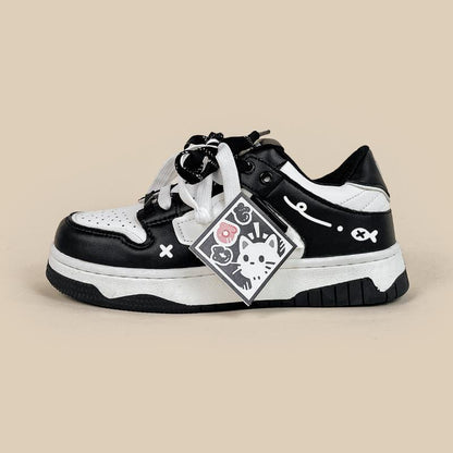 Black And White Board Shoes Women's All-match Product information: Pattern: Cartoon Lining material: Cotton Toe holder shape: round head Upper height: low top (0-3cm) Shoe Upper material: Microfiber Size: 36, 37, 38, 39, 40 Sole craft: viscose shoes Appli
