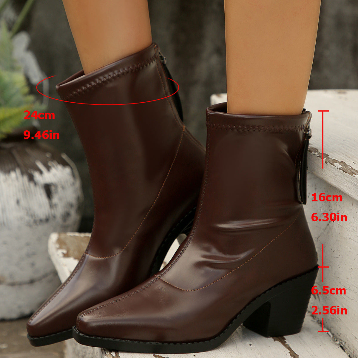 European And American Pointed Toe Chunky Heel Martin BootsEuropean And American Pointed Toe Chunky Heel Martin BootsProduct information: Pattern: Solid color Inner material: Cotton Color: Black, Brown, Transparent (0.67 yard difference) Heel height: Mid h