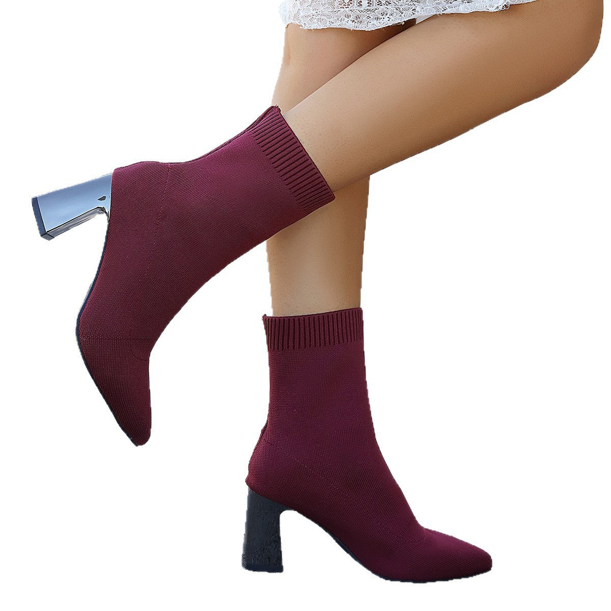 Plus-size Slimming Fly-knit High-heel Fashion Boots Plus-size Slimming Fly-knit High-heel Fashion BootsProduct information: Pattern: Solid color Inner material: Cotton Color: Dark brown, black, wine red Heel height: High heel (6-8CM) Shaft height: Low sha