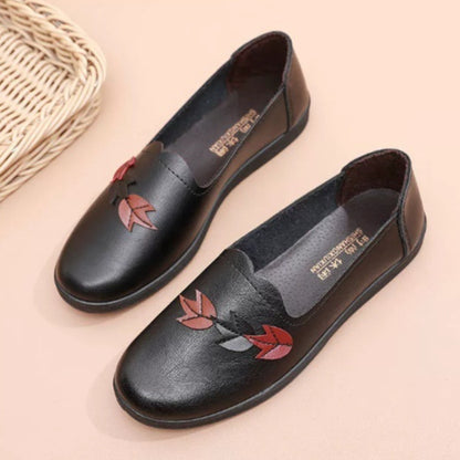 MomSingle Shoes Anti-Slip Old Shoes Soft Sole Middle-Aged Women's Shoes MomSingle Shoes Anti-Slip Old Shoes Soft Sole Middle-Aged Women's Shoes Product information: Pattern: Solid color Applicable sports: Universal Shaft height: Low-top Heel height: Ultra